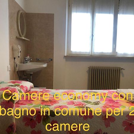 Hotel La Voglia Villanova sull'Arda Exteriér fotografie